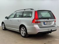 begagnad Volvo V70 D2 Momentum Euro 5