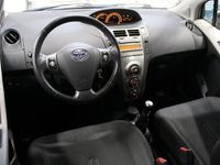 begagnad Toyota Yaris 1.33 Dual VVT-i(101hk)NY Besiktad/Ny Servad