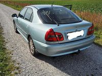 Begagnad Mitsubishi Carisma 122 HK (89 kW) 2003