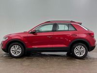 Begagnad VW T-Roc 110 HK (80 kW) 2022 Mörkröd SUV