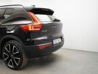 Begagnad Volvo XC40 R-Design 214 HK (157 kW) 2022 Svart SUV