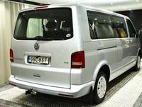 begagnad VW Caravelle TDI 8-sits Drag Svensksåld P-sensorer