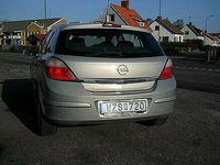 Begagnad Opel Astra Enjoy 105 HK (77 kW) 2005 Grå Halvkombi