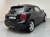 Begagnad Mini Cooper Pepper 136 HK (100 kW) 2019 Svart Halvkombi