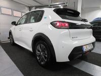 begagnad Peugeot e-208 50 kWh 136 hk AVDRAGBAR MOMS Välservad