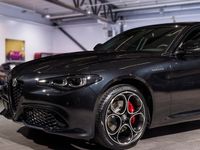 begagnad Alfa Romeo Giulia VELOCE 2.0 280HK TURBO AT8 AWD FACELIFT