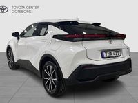 Begagnad Toyota C-HR Style 141 HK (103 kW) 2024 Vit SUV