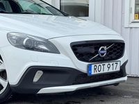Begagnad Volvo V40 CC Ocean Race 190 HK (139 kW) 2016 Vit Kombi