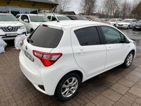 begagnad Toyota Yaris Hybrid AUT 5DR ACTIVE CARPLAY EU6 2-ÅRS GARANTI