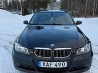 Begagnad BMW 325 218 HK (160 kW) 2006 Kombi