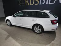 Begagnad Skoda Octavia Ambition 116 HK (85 kW) 2017 Vit Kombi