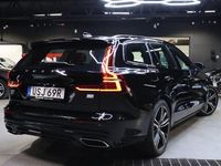Begagnad Volvo V60 R-Design 340 HK (250 kW) 2021 Svart Kombi
