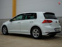 Begagnad VW Golf VII Style 110 HK (80 kW) 2016 Vit Halvkombi