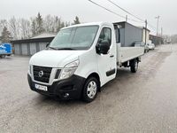 begagnad Nissan NV400 LÅNG FLAK 2.3dCi 145hk DRAG VÄRMARE Euro6 1ÄGAR