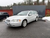 Begagnad Volvo V70 Momentum 140 HK (102 kW) 2007 Grå Kombi