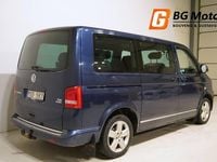 Begagnad VW Multivan Highline 180 HK (132 kW) 2012 Blå