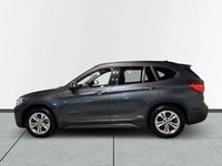 Begagnad BMW X1 Sport Line 190 HK (139 kW) 2017 Grå SUV