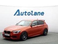 Begagnad BMW M135 M Performance 360 HK (264 kW) 2014 Valencia orange metallic Halvkombi