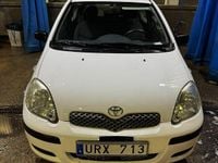 Begagnad Toyota Yaris 65 HK (47 kW) 2004 Halvkombi
