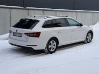 Begagnad Skoda Superb LAURIN & KLEMENT 190 HK (139 kW) 2017 Vit Kombi