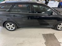 begagnad Toyota Avensis Kombi 2.0 D-4 VVT-i Euro 4