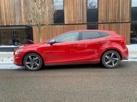 Begagnad Volvo V40 R-Design 116 HK (85 kW) 2013 Röd Halvkombi