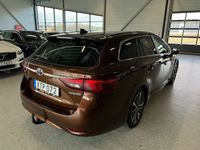 begagnad Toyota Avensis Kombi 1.8 Valvematic Active Plus Euro 6