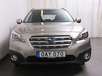 begagnad Subaru Outback 2,5i AWD Aut Kamera Motorv Drag 2016, Kombi