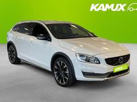 Begagnad Volvo V60 CC 245 HK (180 kW) 2016 Vit Kombi