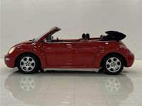 Begagnad VW Beetle Cabriolet 116 HK (85 kW) 2003 Röd Cab
