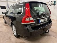 Begagnad Volvo V70 Standard 190 HK (139 kW) 2015 Svart Kombi