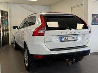 Begagnad Volvo XC60 Momentum 163 HK (119 kW) 2012 Vit SUV