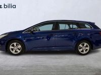 Begagnad Toyota Avensis Active 148 HK (108 kW) 2017 Blå Kombi