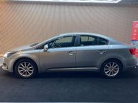 Begagnad Toyota Avensis 147 HK (108 kW) 2012 Ljusgrå (grå) Sedan