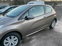 begagnad Peugeot 208 3-dörrar 1.2 VTi 82hk