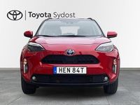 Begagnad Toyota Yaris Hybrid Active 116 HK (85 kW) 2023 Röd