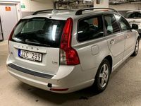 begagnad Volvo V50 D2 Momentum(8 259mil)