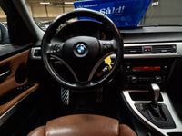 begagnad BMW 218 325 i xDrive Touring Comfort, DynamicHk