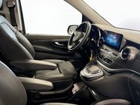 Begagnad Mercedes V300 Avantgarde 237 HK (174 kW) 2023 Grå Minibuss