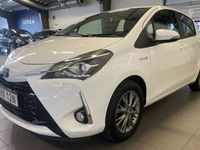 begagnad Toyota Yaris Hybrid e-CVT AUTO B-KAMERA 1 månad 2019, Halvkombi