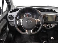 begagnad Toyota Yaris 1.33 B-Kam Nybes Farth SoV-Hjul 2016, Halvkombi