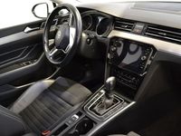 begagnad VW Passat Sportscombi Elegance 2.0 TDI Sportscombi 4Motion 200hk