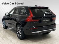 Begagnad Volvo XC60 Core 355 HK (261 kW) 2022 Svart SUV