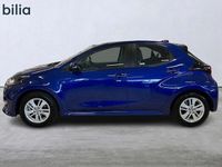 begagnad Toyota Yaris Hybrid 1,5 5-D ACTIVE KOMFORT P-SENSORER 2023, Halvkombi