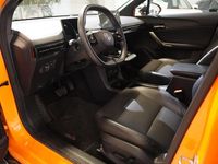 Begagnad MG MG4 EV 150 kW (204 HK) 2022 Orange Halvkombi