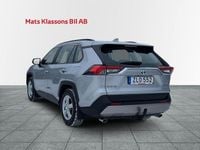 Begagnad Toyota RAV4 Hybrid Active 224 HK (164 kW) 2022 Silver SUV