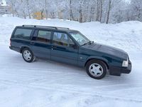 Begagnad Volvo 940 SE 165 HK (121 kW) 1993 Mörkgrön Kombi