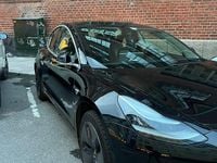 Begagnad Tesla Model 3 Standard Range Plus 239 kW (325 HK) 2020 Sedan