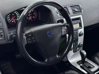 Begagnad Volvo V50 Momentum 150 HK (110 kW) 2011 Svart Kombi