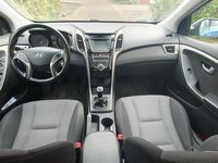 begagnad Hyundai i30 5-dörrar 1.6 GDI, V+S Däck, P-sensor, DITEC